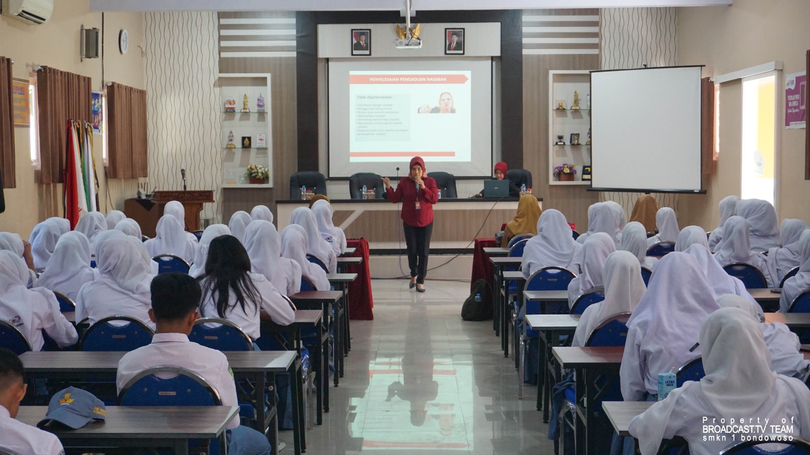 SMKN 1 Bondowoso Gelar Kegiatan Guru Tamu Bersama Bank Jatim