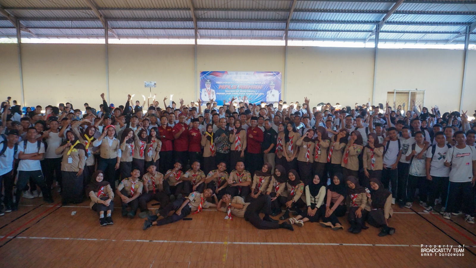 Penutupan MPLS Ramah SMKN 1 Bondowoso Meriah dengan Demo Ekstrakurikuler Penghargaan Siswa